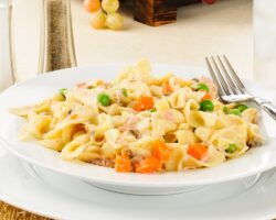 Casserole de Thon aux Petits Pois et aux Carottes