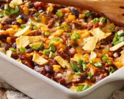 Délice de Casserole Mexicaine Épicée au Bœuf